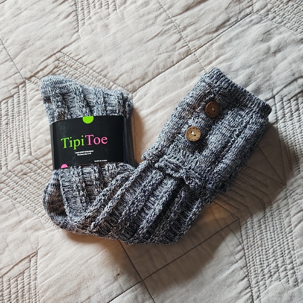 Boot Kneehigh Socks With Button Accents